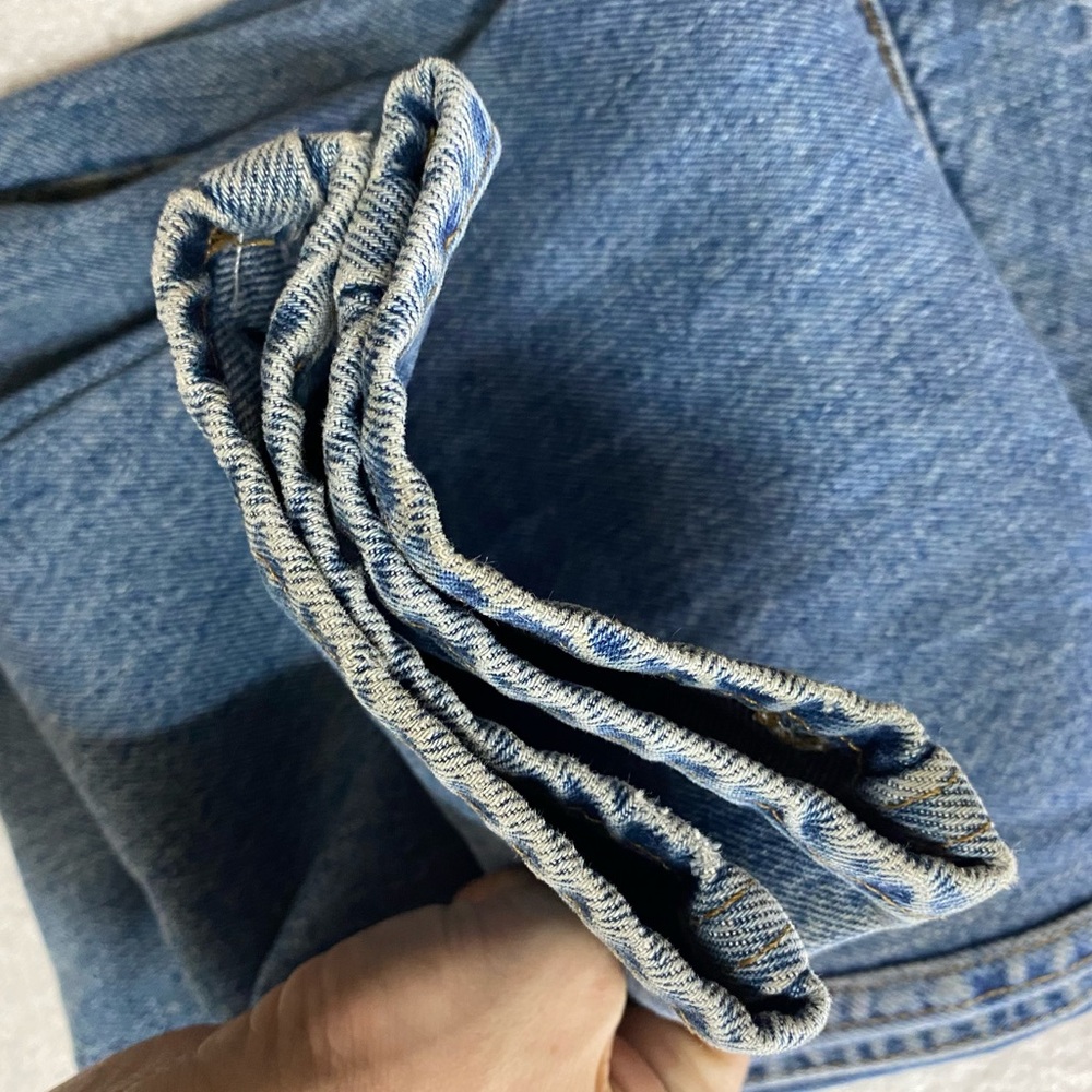 Vintage 90s Levi’s 521 Tapered Fit Petite High Rise Med Wash Blue Jeans 6P - Picture 8 of 16